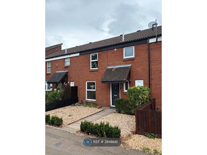 3 Bedroom Terraced House To Rent In Windflower Place, Northampton, NN3