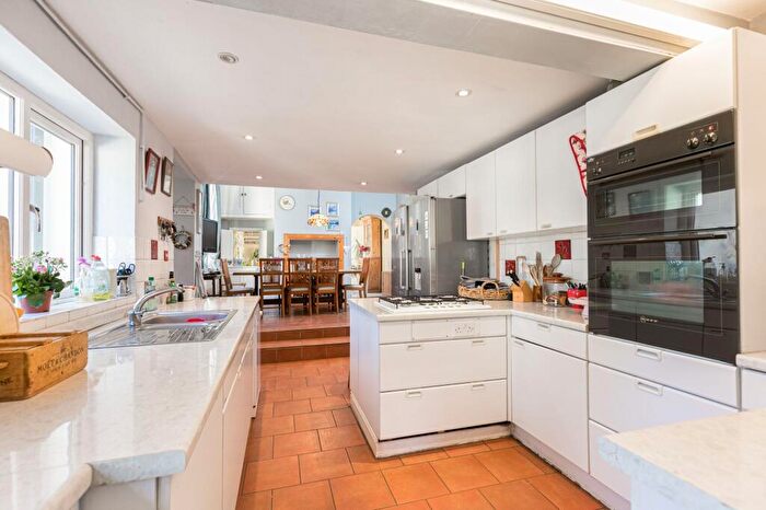 5 Bedroom Detached House For Sale In Copthorne Common, Copthorne, RH10