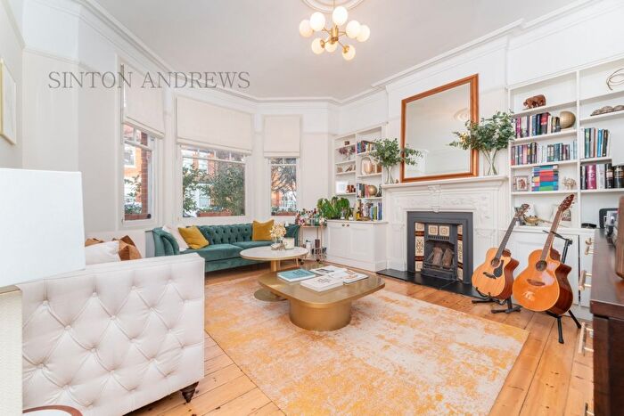 6 Bedroom Terraced House To Rent In Webster Gardens, Ealing, W5