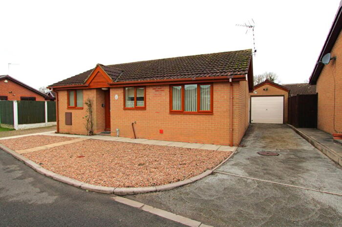 2 Bedroom Bungalow To Rent In Clayworth Drive, Bessacarr, Doncaster, DN4