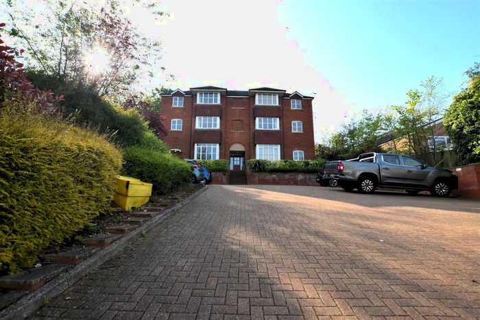 2 Bedroom Flat To Rent In High Street, Kingsthorpe, Northampton, NN2