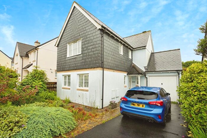 3 Bedroom Detached House For Sale In Chestnut Grove, Bodmin, Cornwall, PL31