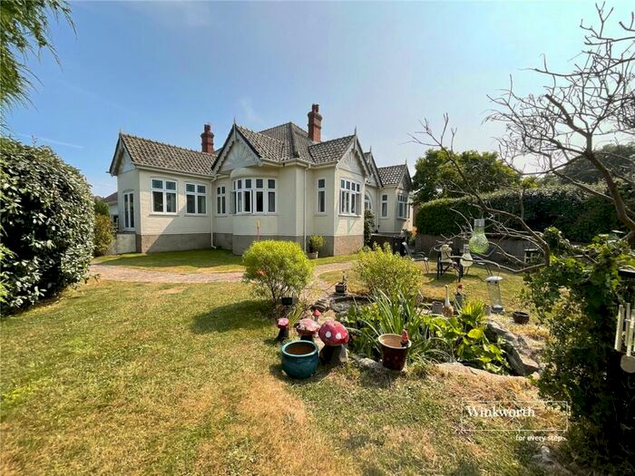 3 Bedroom Bungalow To Rent In Bure Lane, Christchurch, Dorset, BH23