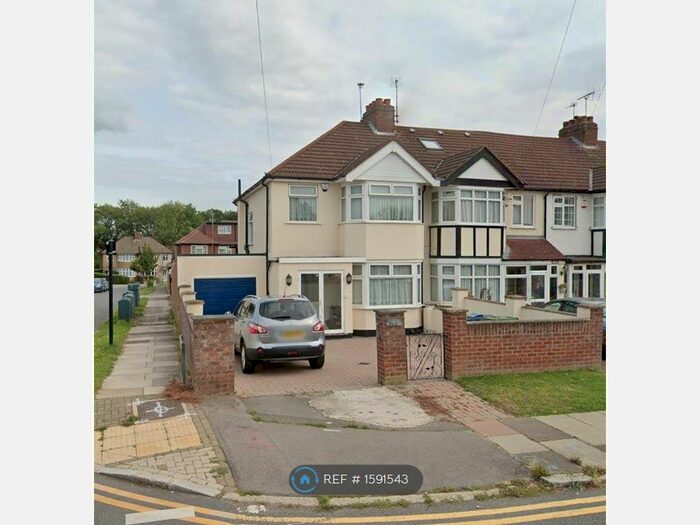 3 Bedroom Semi-Detached House To Rent In Cannon Lane, Pinner, HA5