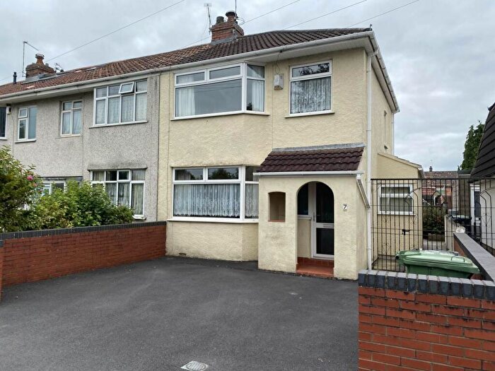 4 Bedroom End Of Terrace House To Rent In Blenheim Drive, Filton, Bristol, BS34