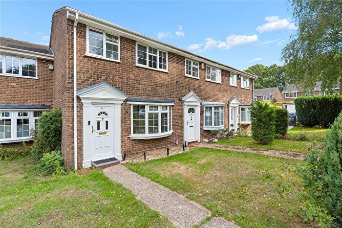 3 Bedroom Terraced House For Sale In Tuscan Drive, Chatham, Kent, ME5