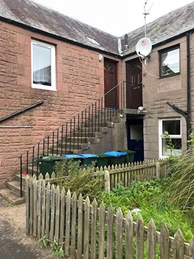 1 Bedroom Flat To Rent In Precinct Street, Coupar Angus, PH13