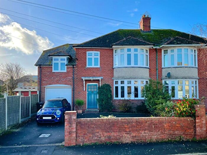 4 Bedroom Semi-Detached House For Sale In , Cleveland Avenue, Weymouth, Dorset, DT3