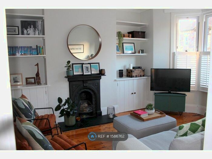 2 Bedroom Terraced House To Rent In Camden Road, Bristol, BS3