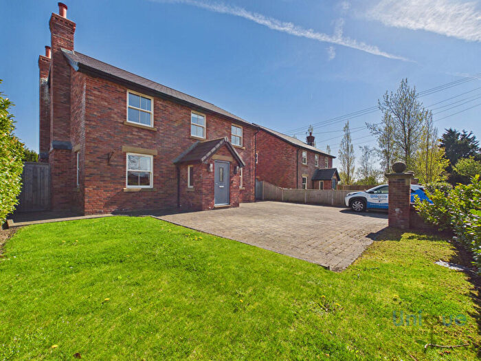 4 Bedroom Detached House For Sale In Back Lane, Poulton-le-Fylde, FY6