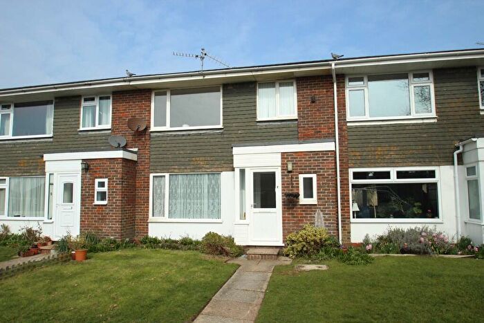 3 Bedroom Terraced House To Rent In Normanhurst Close, Rustington, BN16