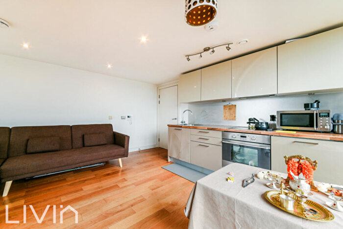 1 Bedroom Flat For Sale In Flat, Centrillion Point, Masons Avenue, Croydon, Surrey, CR0