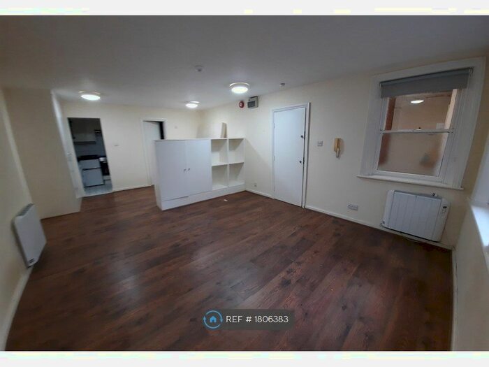 Studio To Rent In Hornsey Lane, London, N6