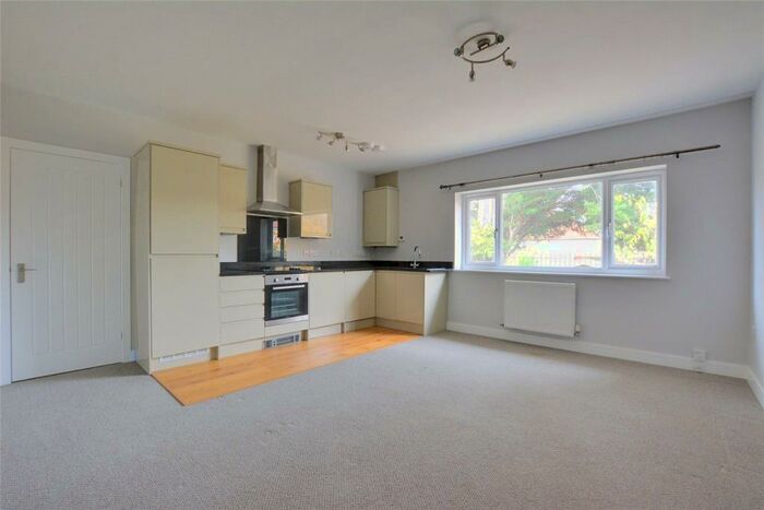 1 Bedroom Apartment To Rent In White Horse Hill, Chislehurst, Kent, BR7