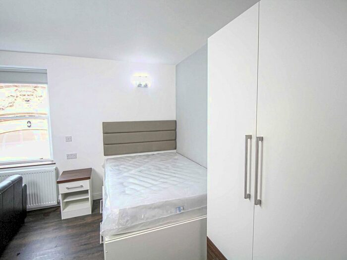 Studio To Rent In Apt, Fossgate House #, YO1