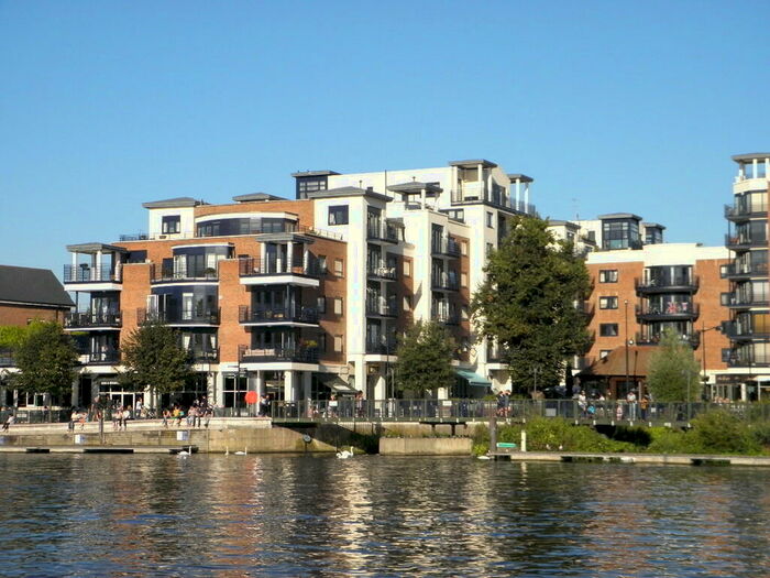 1 Bedroom Apartment To Rent In Charter Quay, KT1