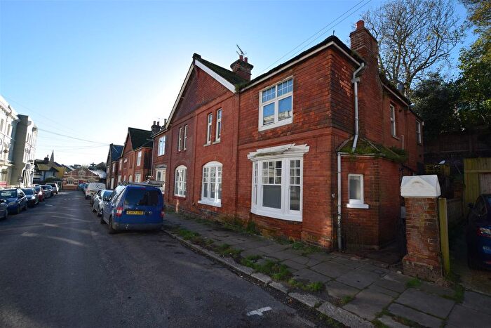 2 Bedroom Flat To Rent In Kenilworth Road, St. Leonards-On-Sea, TN38