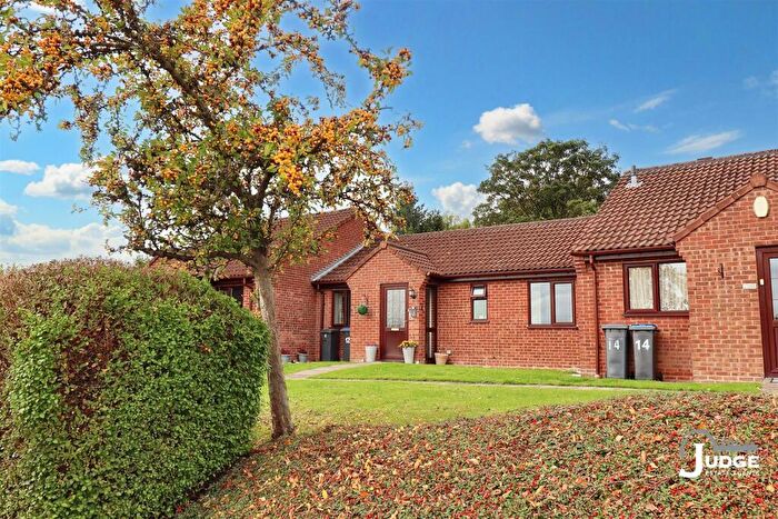 2 Bedroom Terraced Bungalow For Sale In Upland Drive, Markfield, Leicestershire, LE67