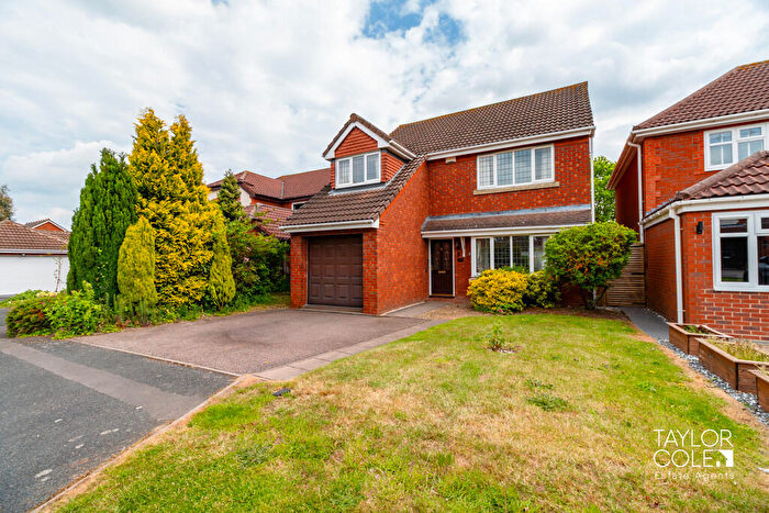 4 Bedroom Detached House For Sale In Marsett, Wilnecote, B77