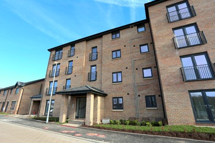 2 Bedroom Flat To Rent In Pringle Street, Craigmillar, Edinburgh, EH16