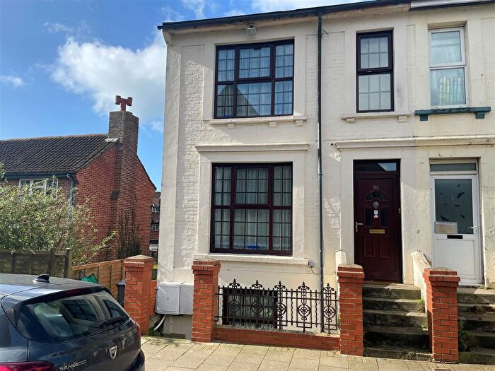 1 Bedroom Flat For Sale In Regent Street, Shanklin, PO37