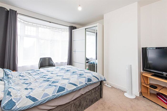 3 Bedroom End Of Terrace House For Sale In Kettering Road, Northampton, NN2