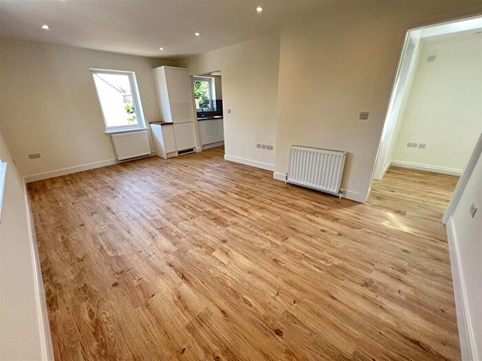 1 Bedroom Apartment To Rent In Oyster Row, Cambridge, CB5