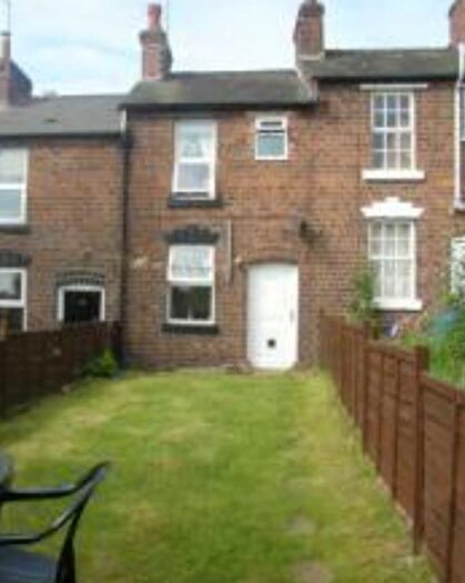 2 Bedroom House To Rent In Park Street, Kidderminster, DY11