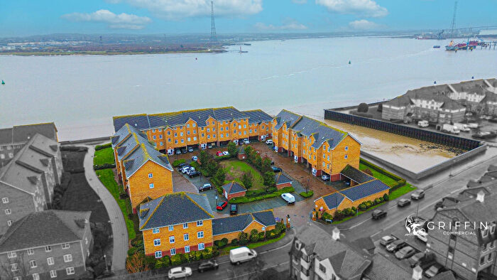 2 Bedroom Flat For Sale In Timber Court, Grays, RM17