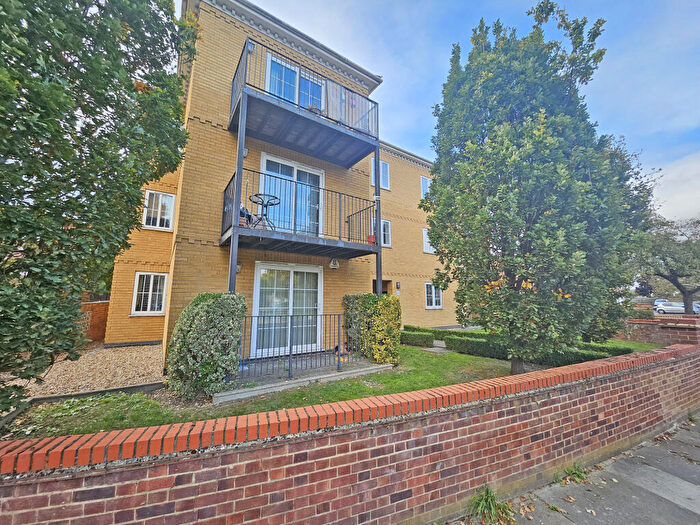 2 Bedroom Apartment To Rent In Mulberry Court, Hatfield Close, Ilford, Essex, IG6
