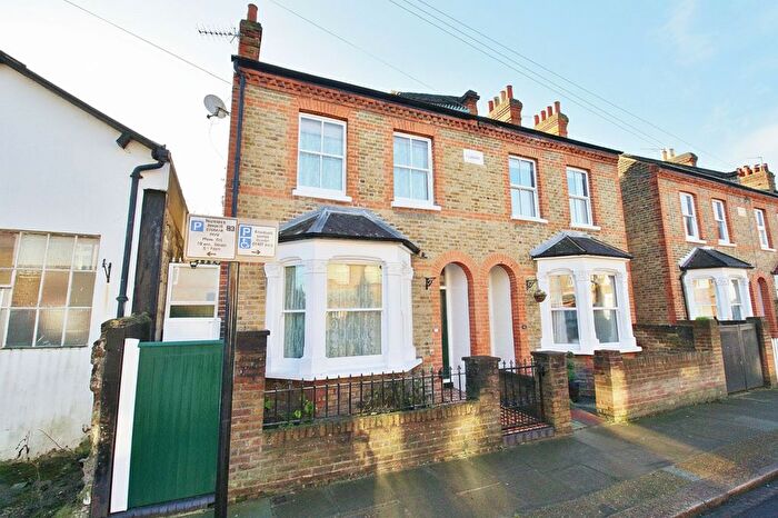 3 Bedroom Semi Detached House For Sale In Mill Plat Avenue, Isleworth, TW7