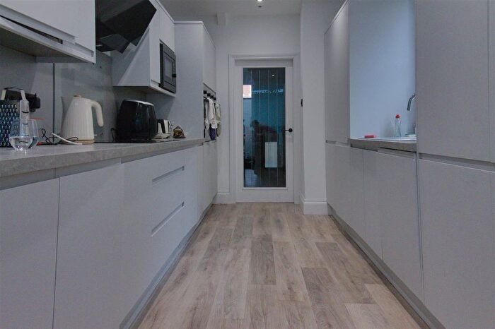 8 Bedroom Terraced House To Rent In Sunbury Avenue, Jesmond, NE2