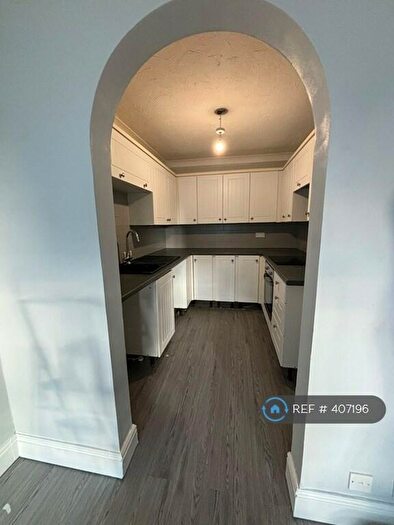 2 Bedroom Flat To Rent In Watts Wood, Purfleet, RM19