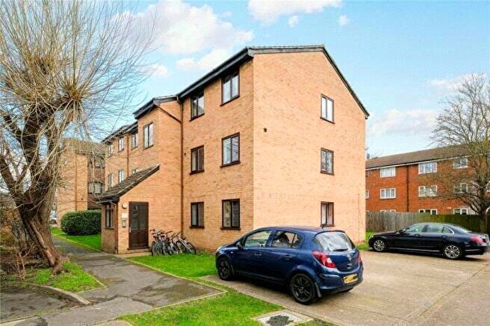 2 Bedroom Apartment For Sale In Millhaven Close, Romford, RM6