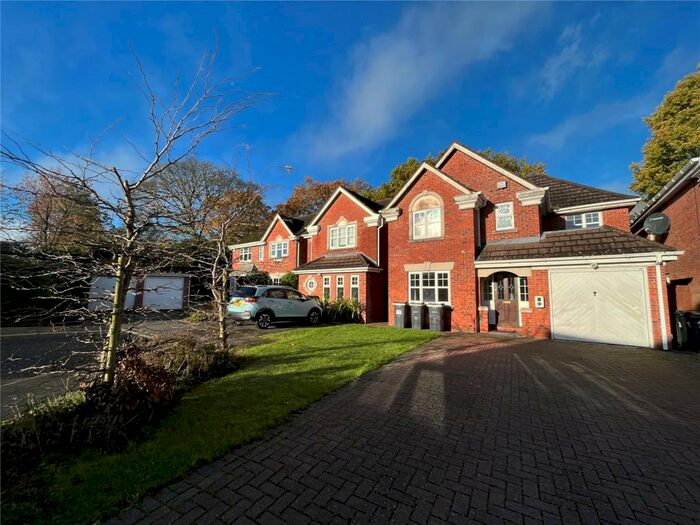 4 Bedroom Detached House To Rent In The Holdens, Birmingham, West Midlands, B28