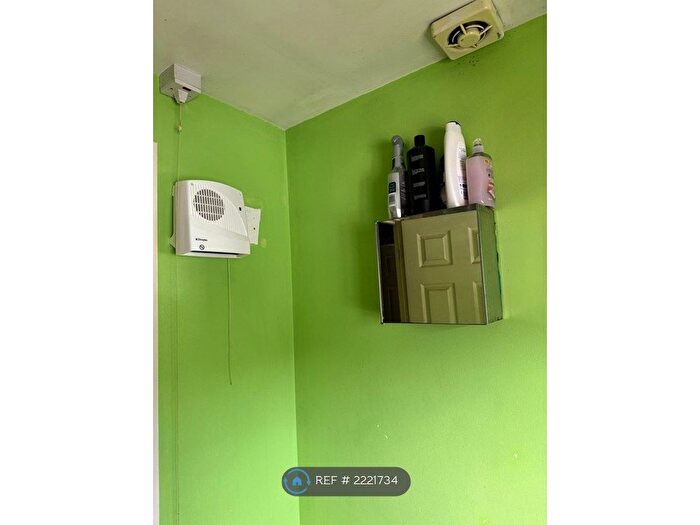 1 Bedroom End Of Terrace House To Rent In Barnum Court, Swindon, SN2