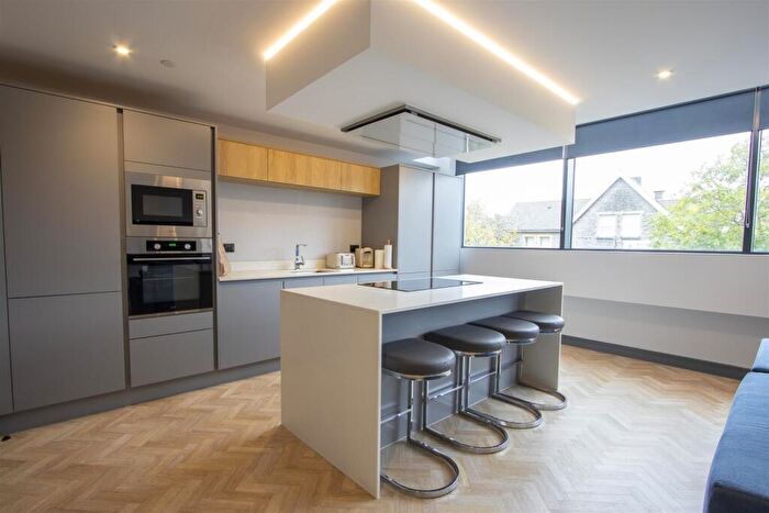 2 Bedroom Duplex For Sale In The Moorwell, Windsor Road, Penarth, CF64