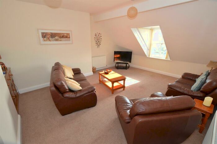 3 Bedroom Apartment For Sale In Apartment, St Matthews Terrace, Leyburn, DL8