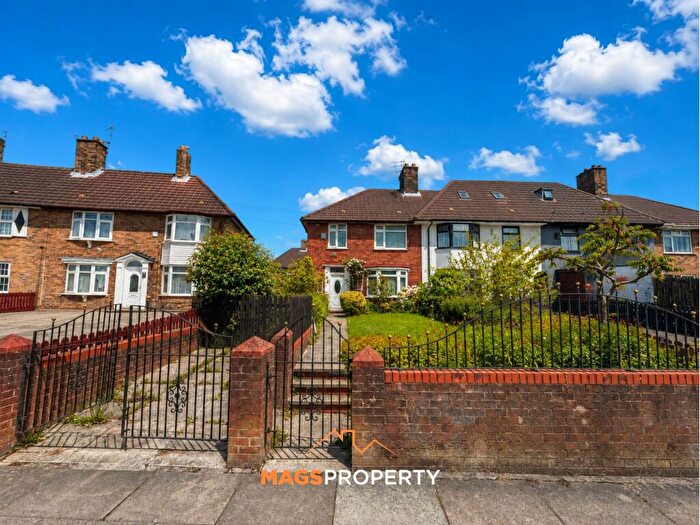 3 Bedroom End Of Terrace House For Sale In Stockbridge Lane, Liverpool, L36