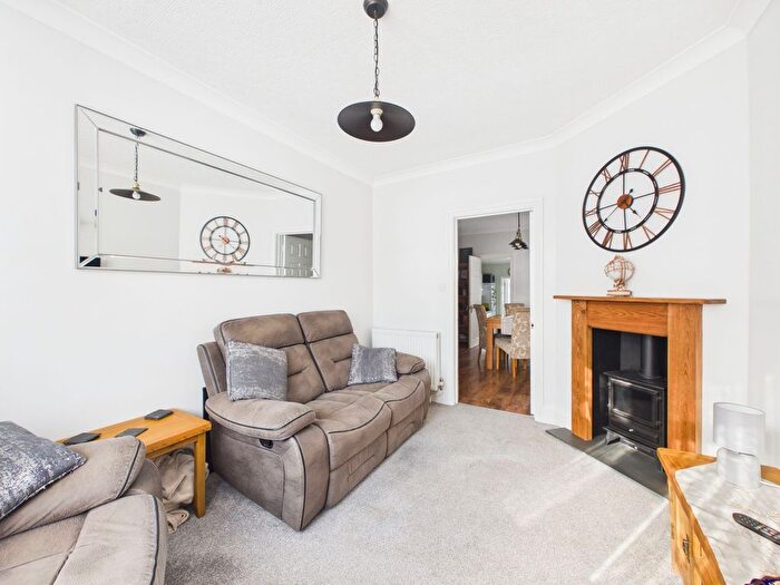 4 Bedroom Terraced House For Sale In Wyles Street, Gillingham, Kent, ME7