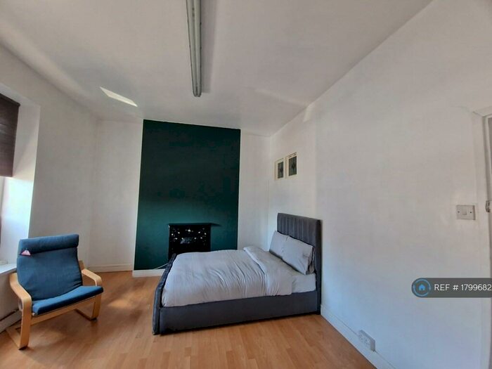 4 Bedroom Terraced House To Rent In Brook Street, Cardiff, CF11