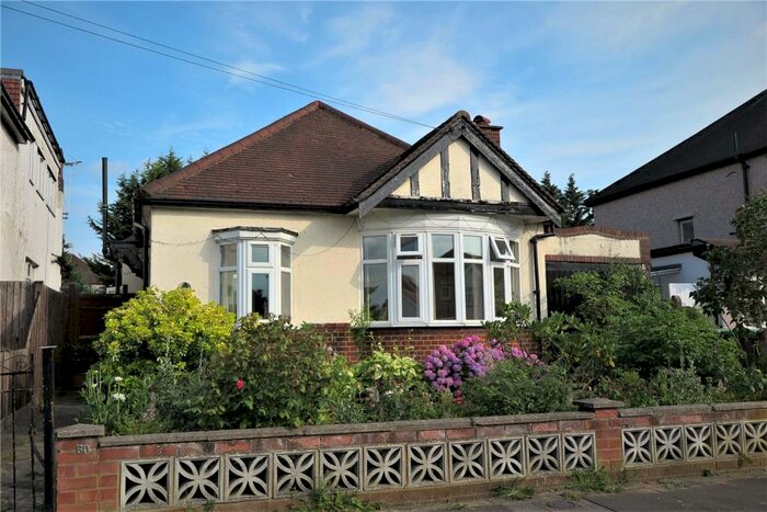 3 Bedroom Bungalow To Rent In Moresby Avenue, Surbiton, KT5
