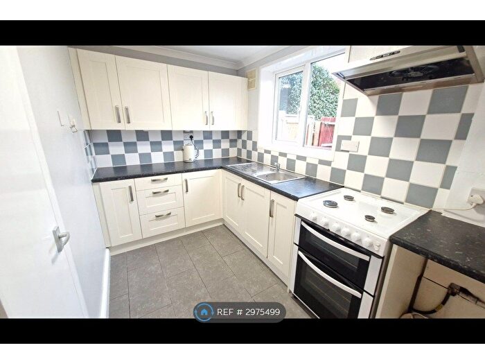 2 Bedroom Flat To Rent In Erdington, Birmingham, B23