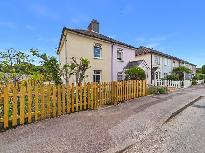 2 Bedroom Semi-detached House To Rent In Fleet End Road, Warsash, SO31