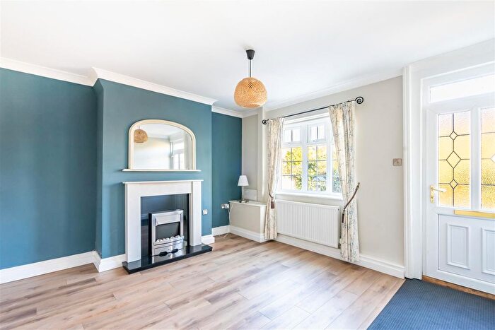 2 Bedroom End Of Terrace House To Rent In North Eastern Terrace, York, YO24