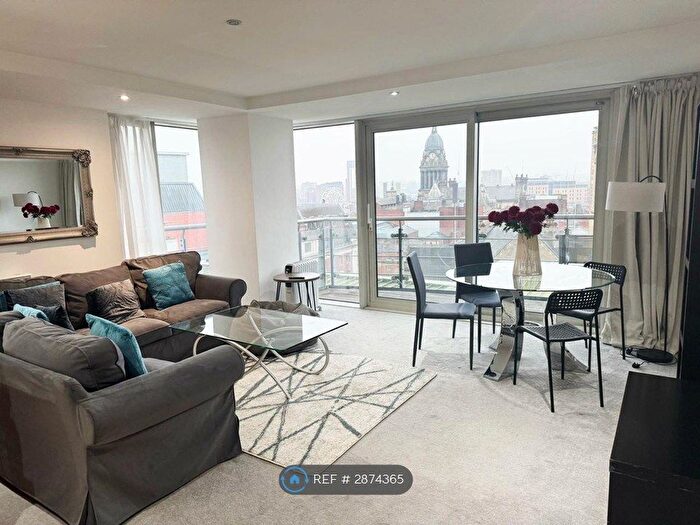 2 Bedroom Flat To Rent In Albion St, Leeds, LS2