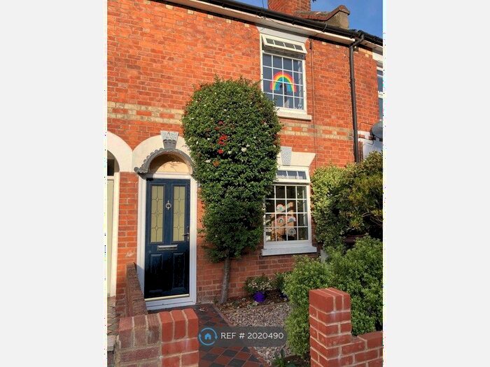 2 Bedroom Terraced House To Rent In Hemdean Road, Reading, RG4