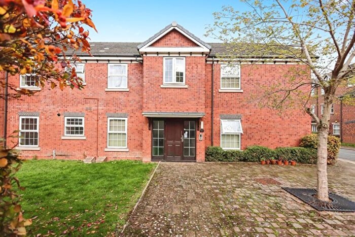 2 Bedroom Flat For Sale In Creed Way, West Bromwich, West Midlands, B70