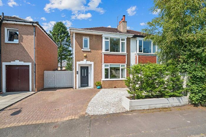 3 Bedroom Property For Sale In Iain Drive, Bearsden, G61