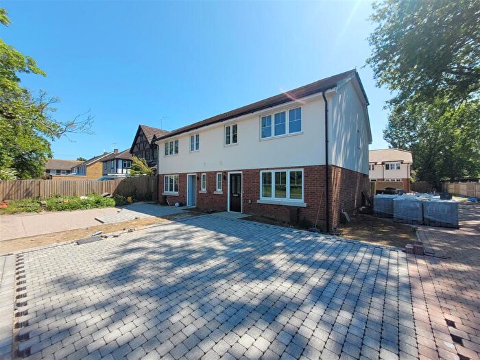 3 Bedroom Semi-Detached House To Rent In Aldwick Road, Aldwick, Bognor Regis, PO21